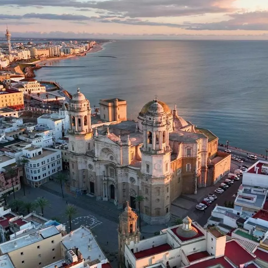 La ciudad de Andalucía que Lord Byron llamó "la más limpia y bonita de toda Europa": tiene 60 Bienes de Interés Cultural