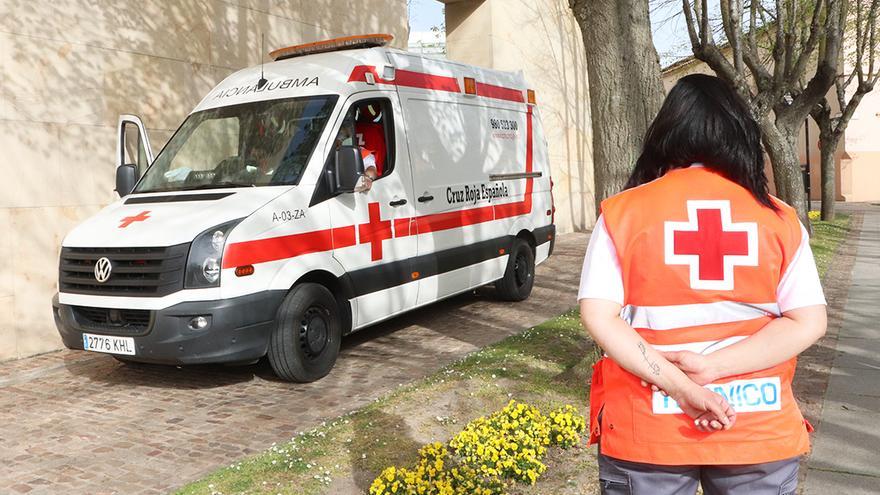 Efectivos de Cruz Roja en Zamora.