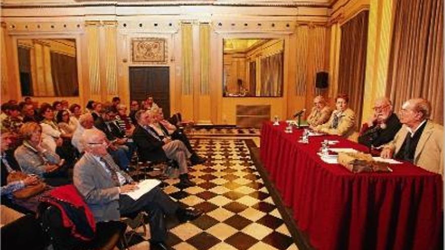 Presentació del llibre, a l&#039;ajuntament de Girona.