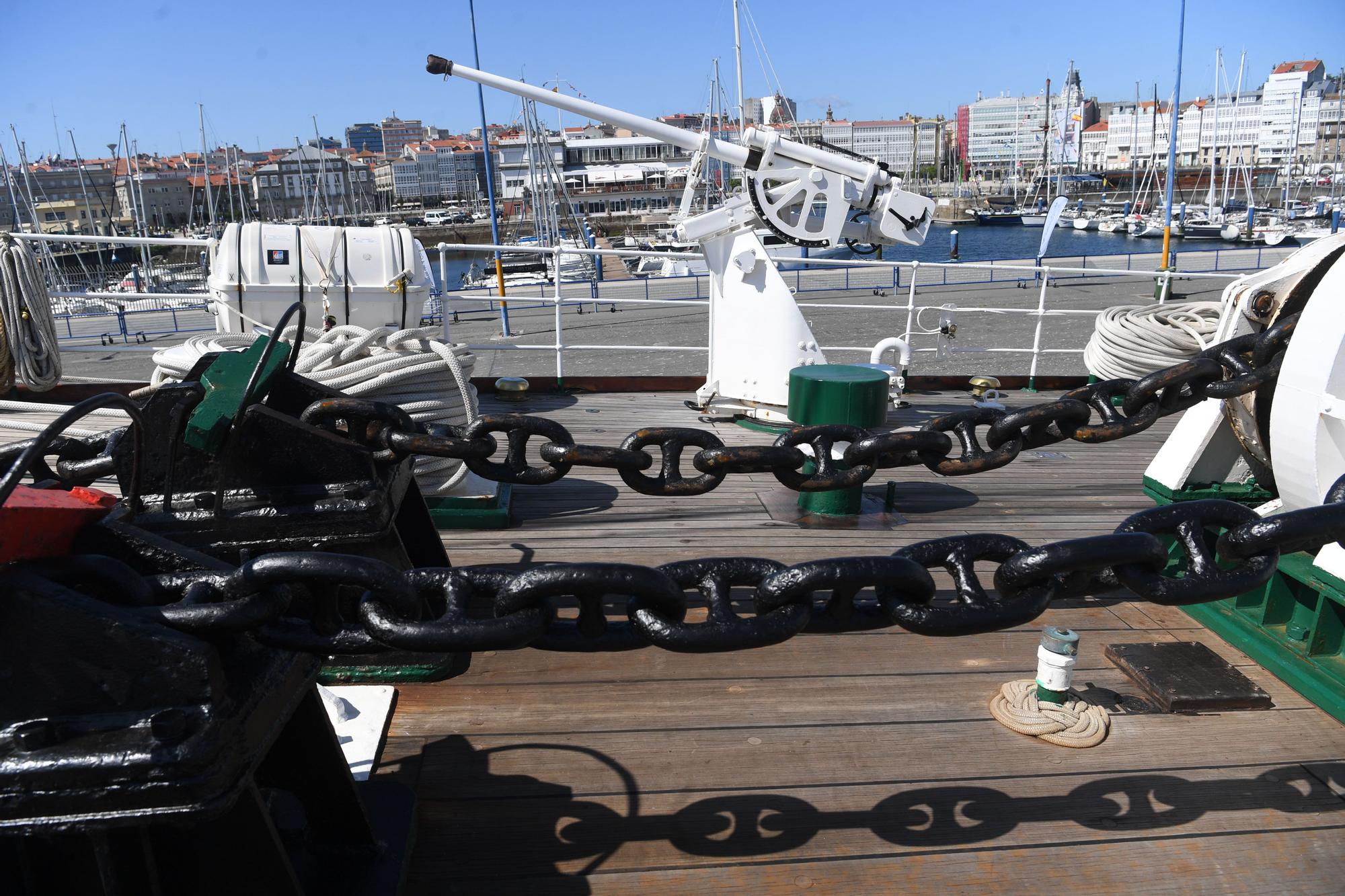 El 'Juan Sebastián de Elcano' ya está en A Coruña