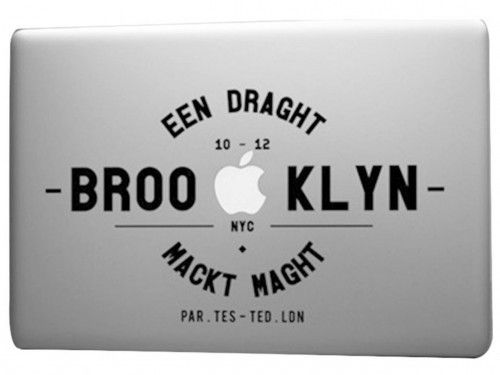Sticker Brooklyn laptop
