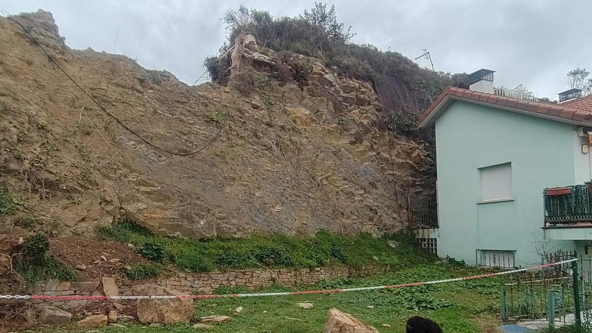 VÍDEO: El argayo que sobresaltó a los vecinos de La Guía