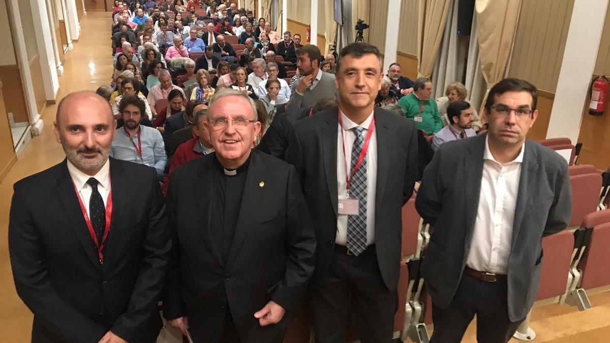 Un congreso desmenuza la investigación arqueológica existente sobre la Mezquita Catedral