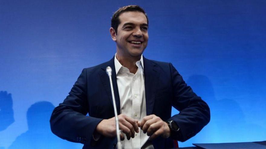 Tsipras asegura que Grecia recupera la confianza y tiene un futuro sin tutelas