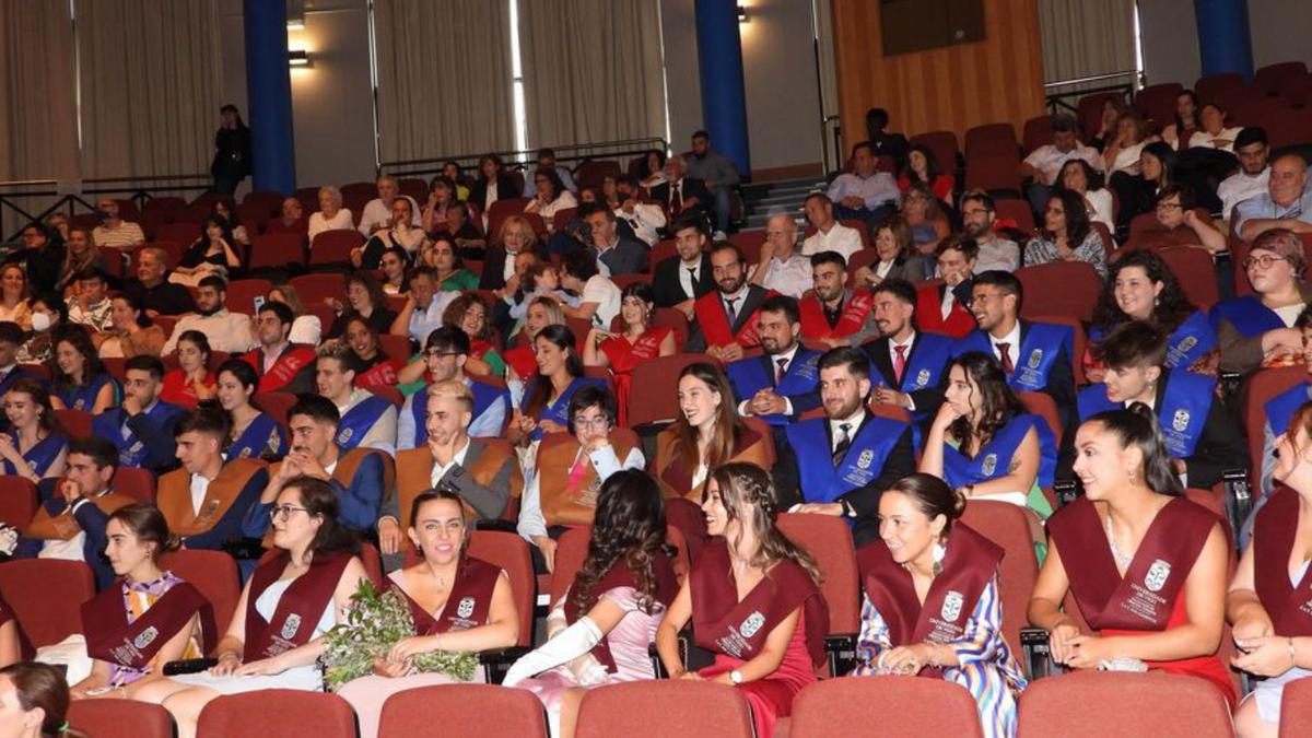 Acto de graduación en la Facultad de Ciencias.   | // F. CASANOVA