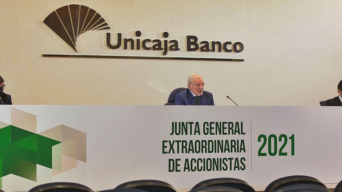 El presidente de Unicaja Banco, Manuel Azuaga