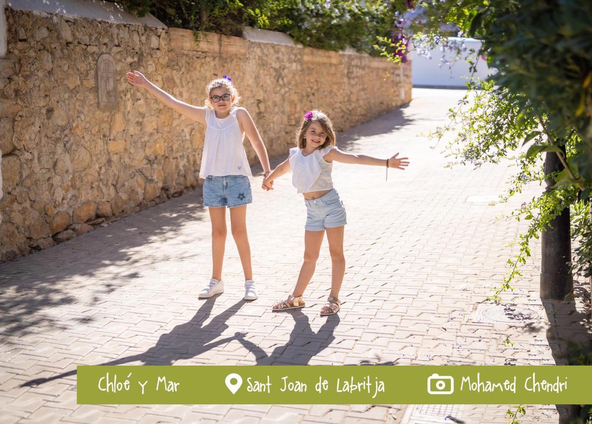 Un calendario benéfico de Ibiza para rendir homenaje a los hermanos de los niños con diversidad funcional
