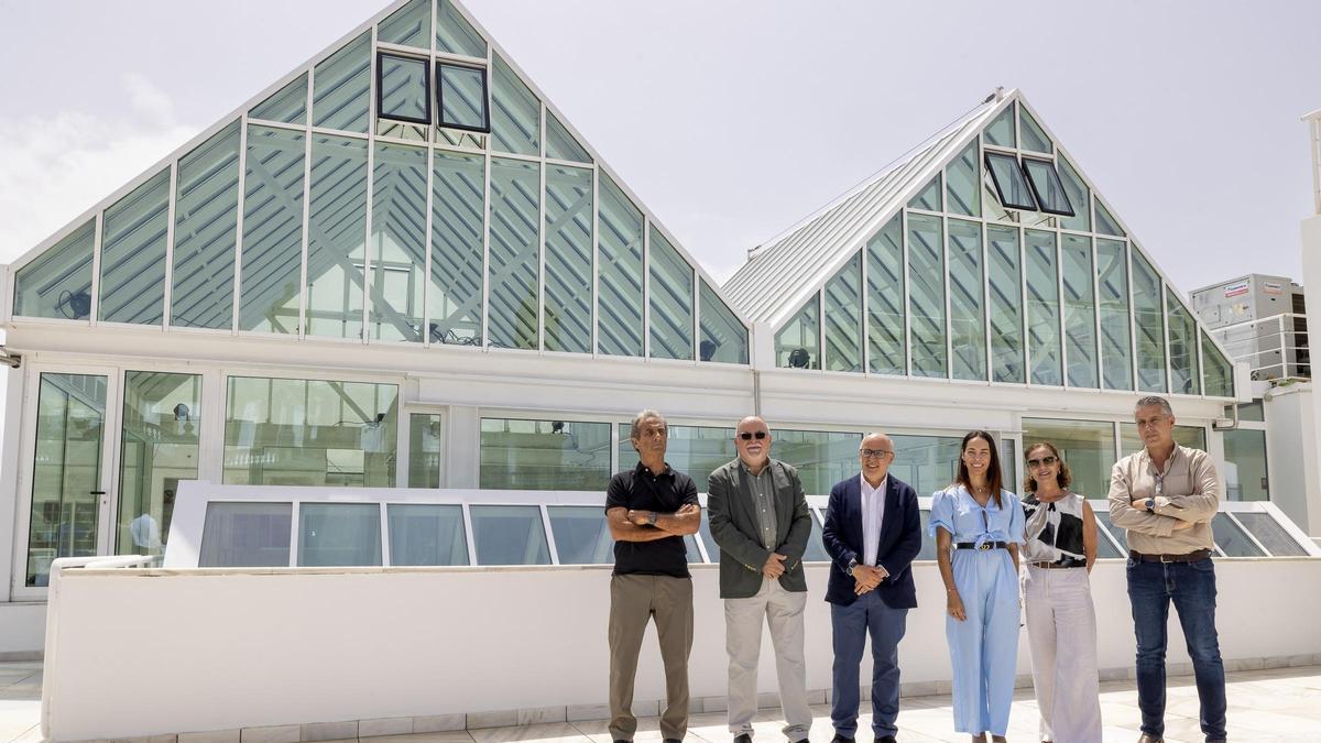 El CAAM reabre su sede principal con dos grandes exposiciones dedicadas al pintor canario Juan José Gil y la artista cubana Sandra Ramos