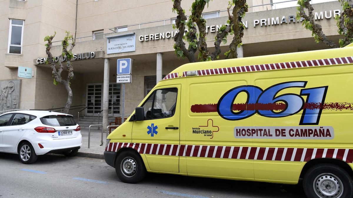 Una pelea multitudinaria se desarrolló a las puertas del centro de emergencias del barrio de San Andrés en Murcia.