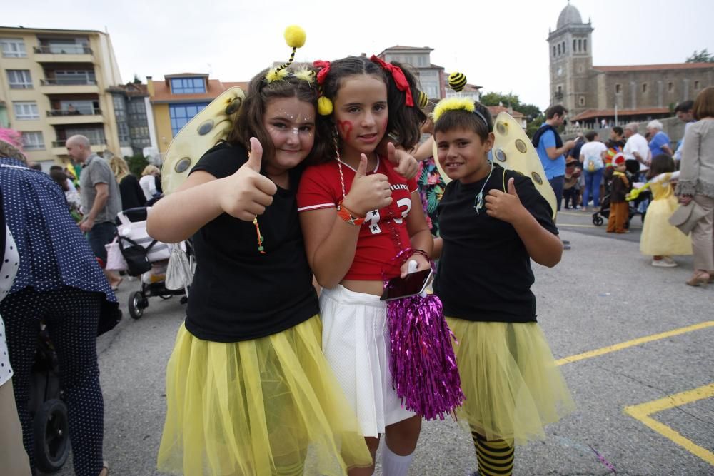 Asistentes al carnaval para niños de Luanco