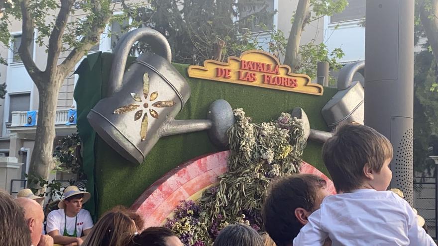Desfile de la Batalla de las Flores 2022: ambiente en Alfonso X