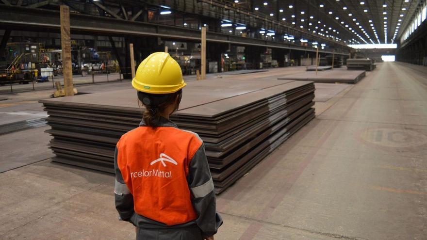 ArcelorMittal promete &quot;seguir trabajando&quot; en el plan de descarbonización de Asturias