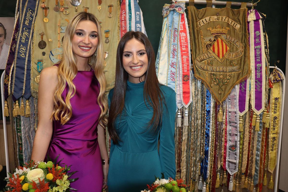 Berta con Maria Estela en la inauguración de la exposición del 150 aniversario