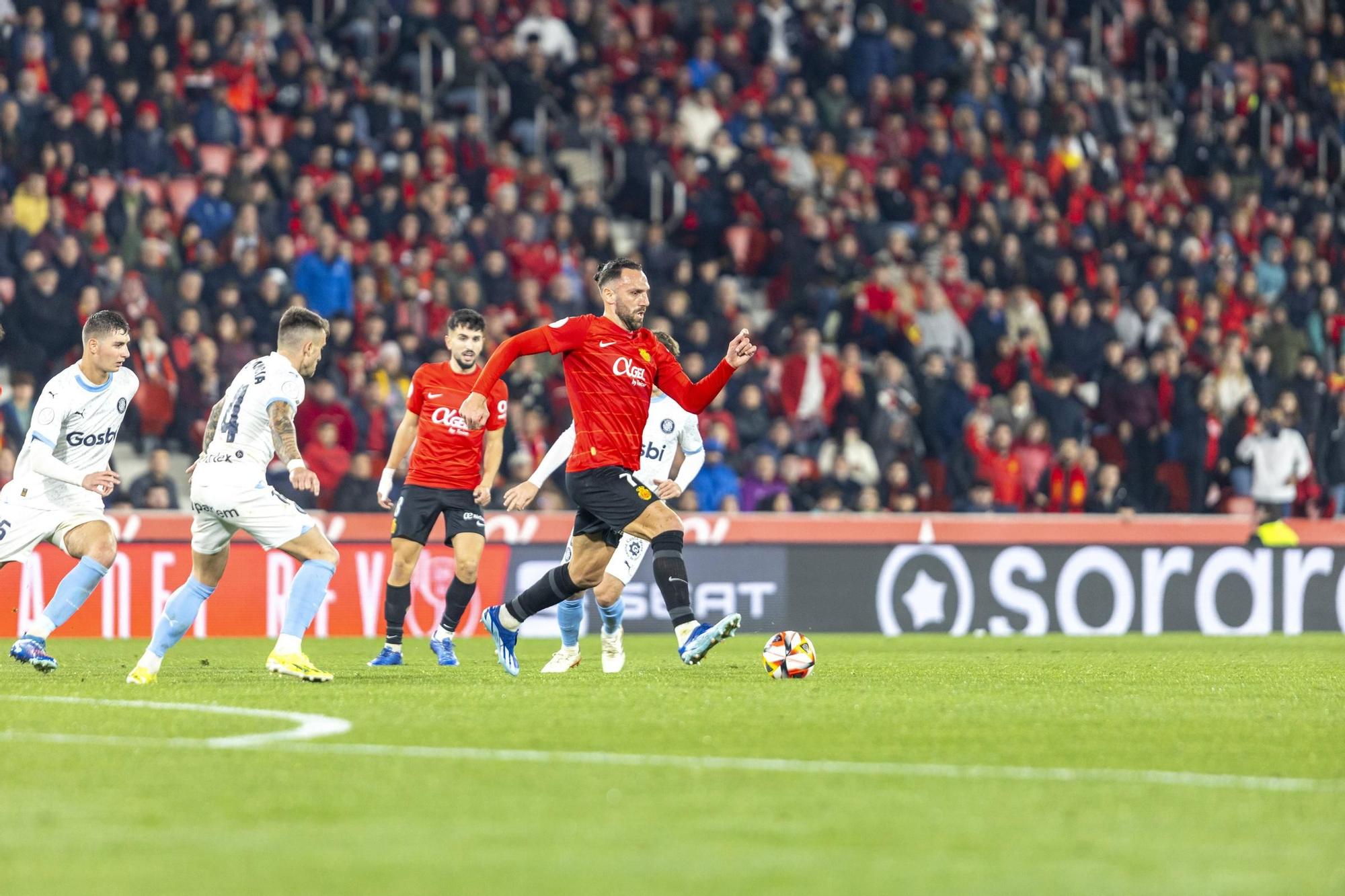 RCD Mallorca-Girona: Las mejores fotos de la victoria (3-1) del Mallorca en la eliminatoria de Copa del Rey