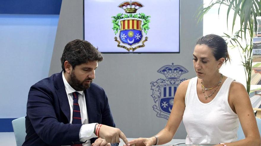 López Miras: "Patricia, tienes mi compromiso de integrar y renovar las listas con tus propuestas"