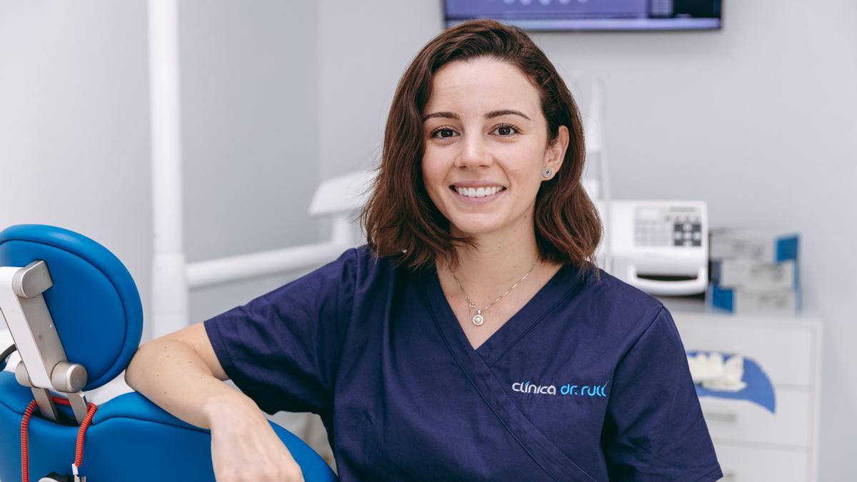 María Fernández Cardona, especialista en Ortodoncia de la Clínica Dr. Rull.