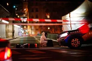 Vinculan al atacante de París con el asesino del profesor Samuel Paty