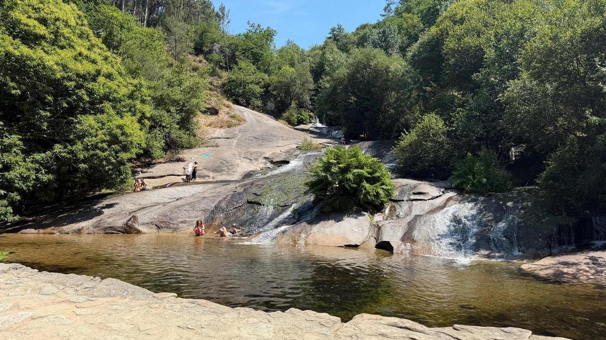 Las escapadas favoritas de los santiagueses cuando el calor aprieta: todas a menos de una hora