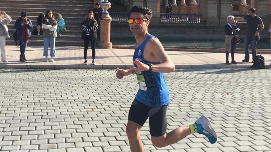 Juan de Castro durante la celebración del Zurich Maratón de Sevilla.