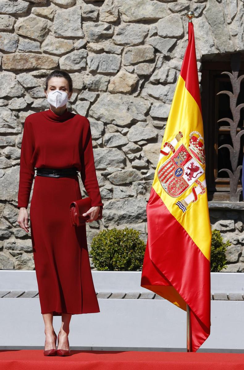 Los vestidos rojos de la reina Letizia, el color que mejor le sienta