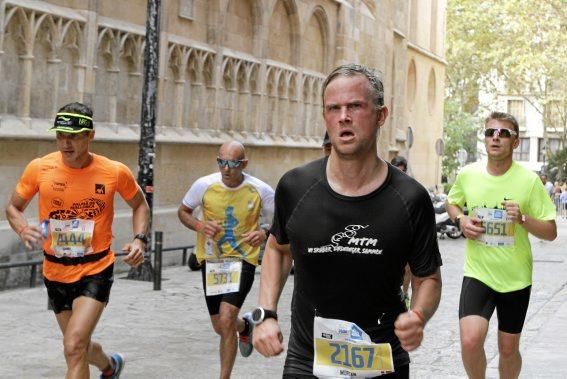 9.000 Läufer aus 49 Ländern gingen am Sonntag den 15.10. an den Start. In der Marathon Disziplin gingen die Deutschen leer aus.