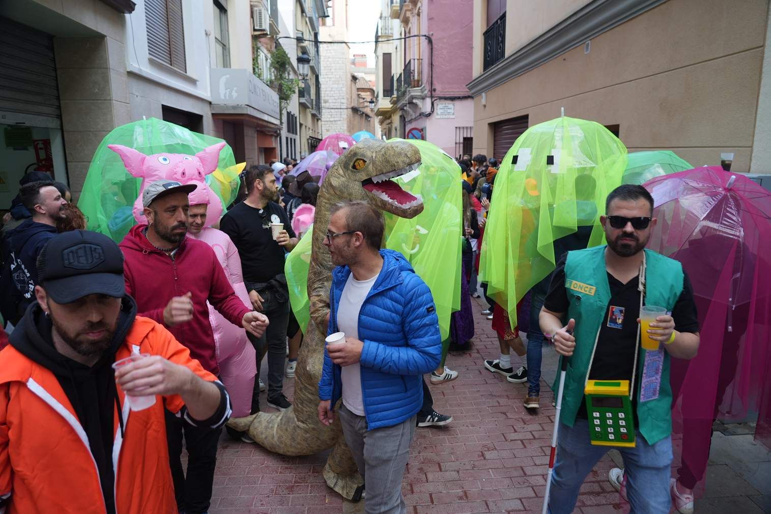Búscate en las fotos: Las mejores imágenes de este jueves de Magdalena en Castellón