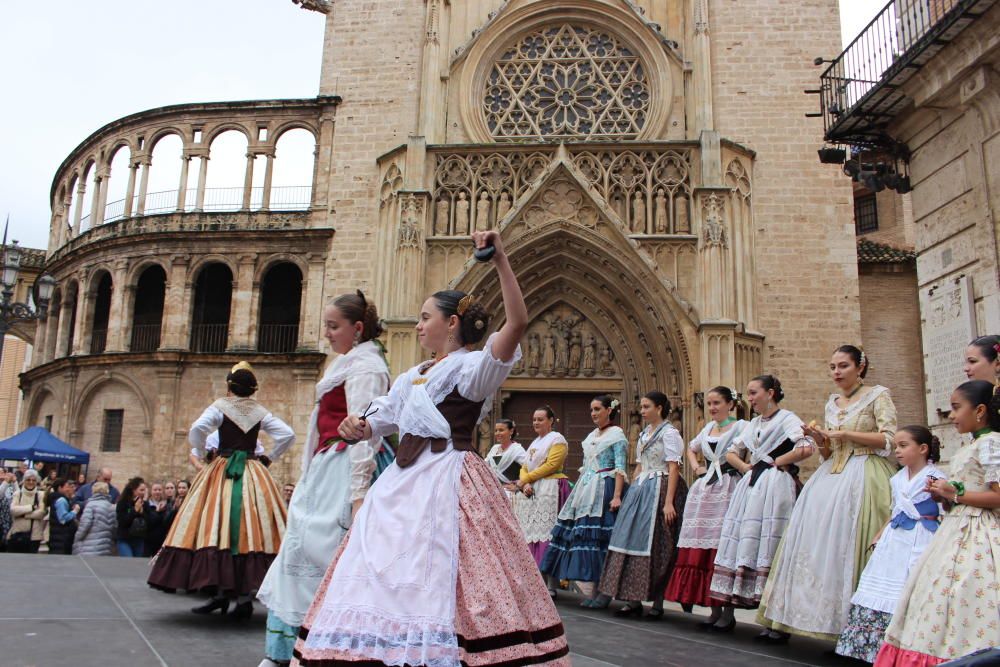 Estreno de los Balls al Carrer de las Fallas 2020