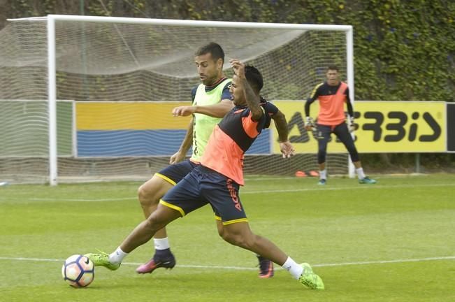 ENTRENAMIENTO DE LA UD LAS PALMAS EN BARRANCO ...