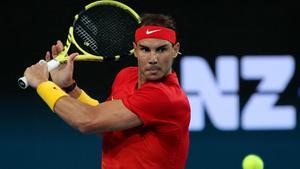 04/01/2020 04 January 2020, Australia, Perth: Spanish tennis player Rafael Nadal in action against Georgia’s Nikoloz Basilashvili during day two of the 2020 ATP Cup Group B single’s tennis match at RAC Arena. Photo: Richard Wainwright/AAP/dpa