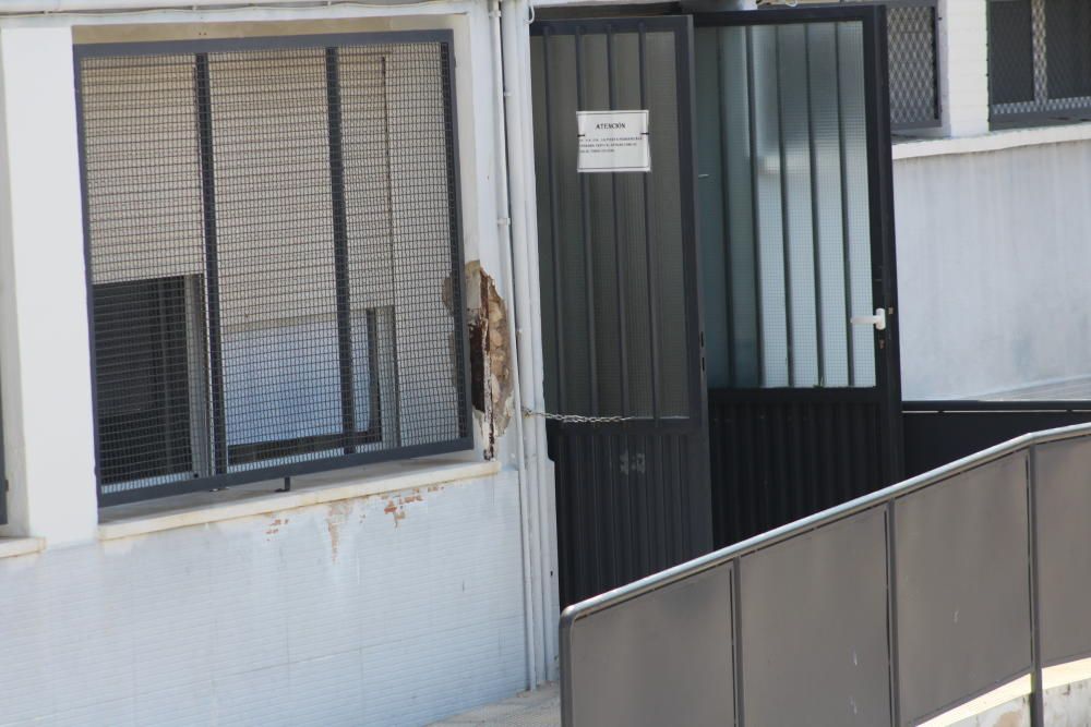 Educación adjudica los trabajos para evaluar la patología que afecta a varios edificios del Colegio Inmaculada, el más antiguo de Torrevieja, tras pedirlo los padres y la dirección del centro