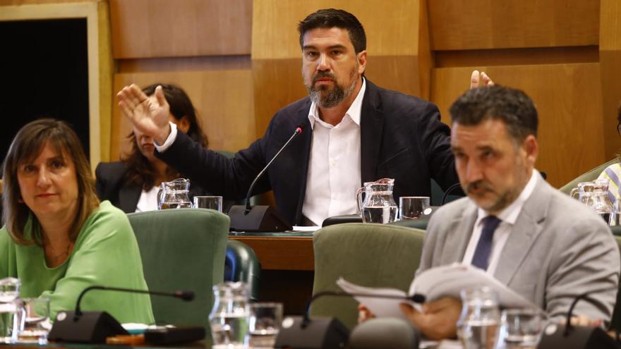 El PSOE denunciará a la Junta Electoral la presentación de los buses turísticos de Zaragoza