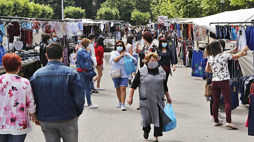 La tradicional feria de Redondela se celebrará los domingos. |   // A. VILLAR