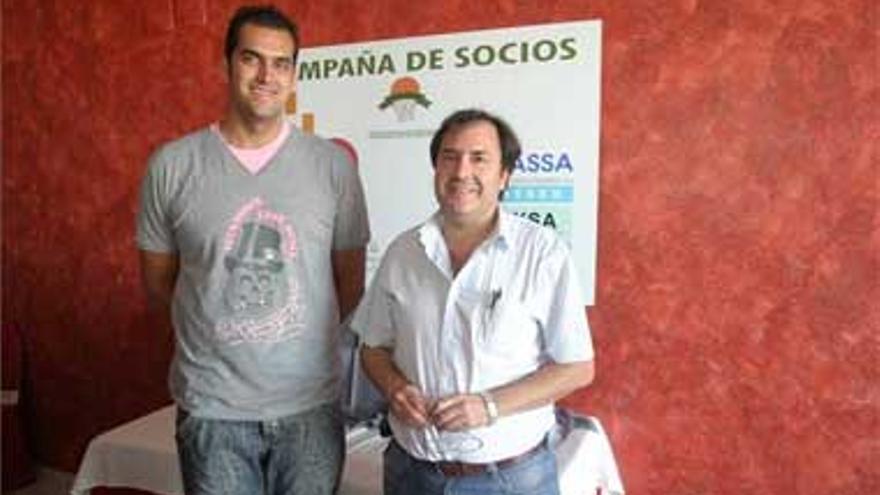 El pívot local Sanguino ficha por el Cáceres 2016