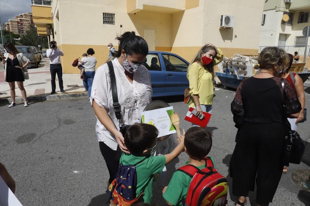 Manifestación en el colegio Altabaca por la falta de comedor escolar