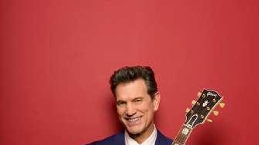 El cantante Chris Isaak.