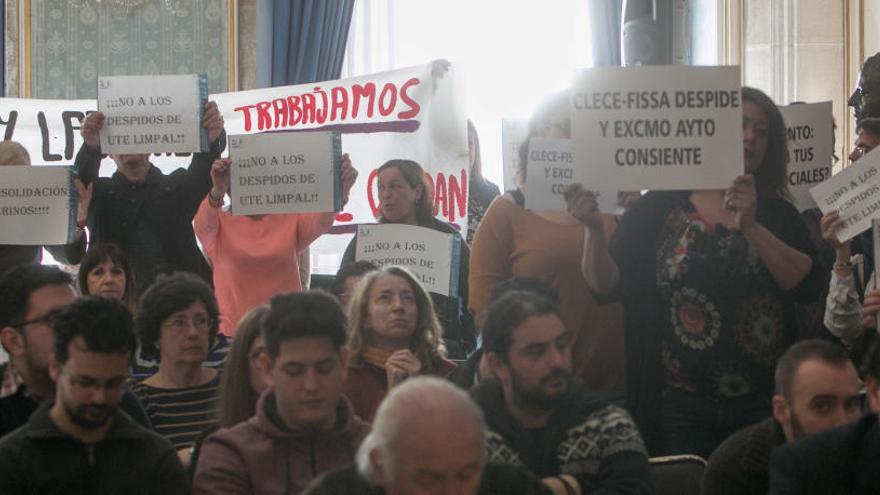 Protesta en el pleno del pasado 15 de febrero