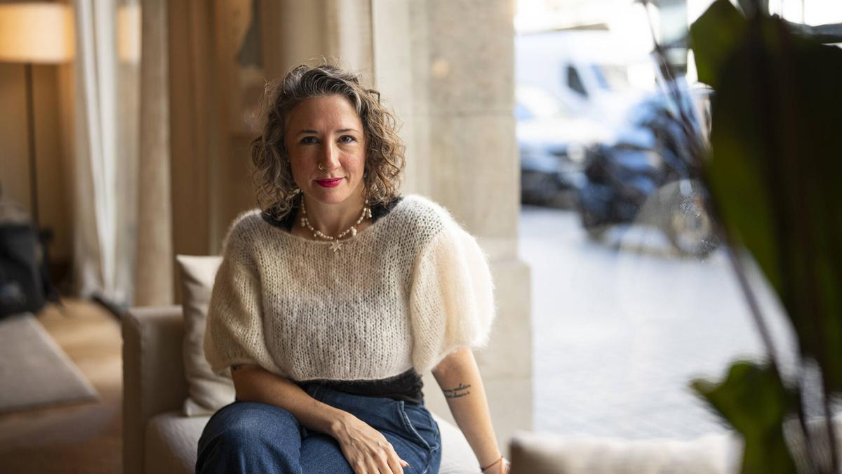 La escritora Sarah Jaffe en el Hotel Regina de Barcelona