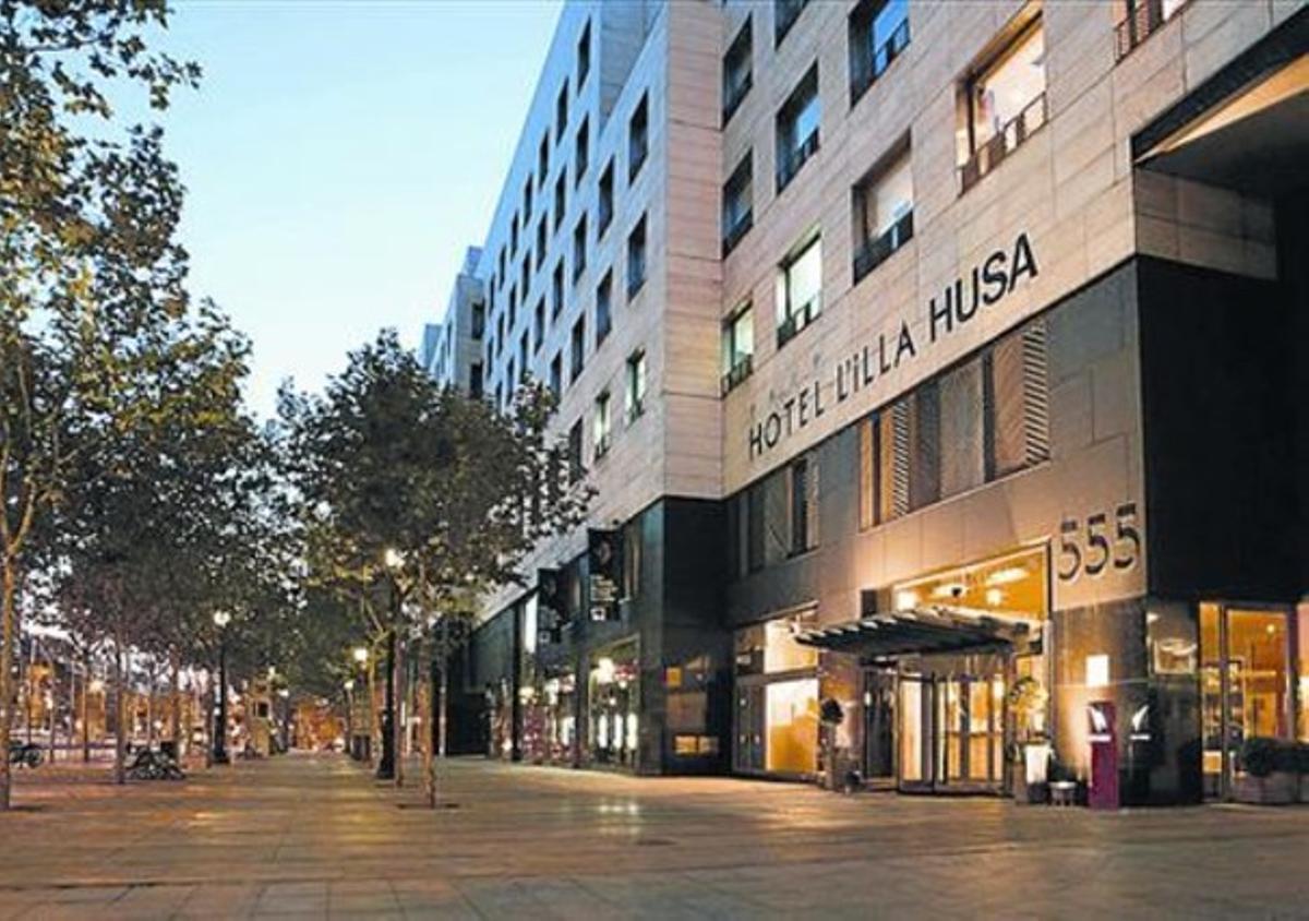 Grup hoteler 8 L’hotel Husa Illa, a Barcelona. Grup hoteler 8 L’hotel Husa Illa, a Barcelona.