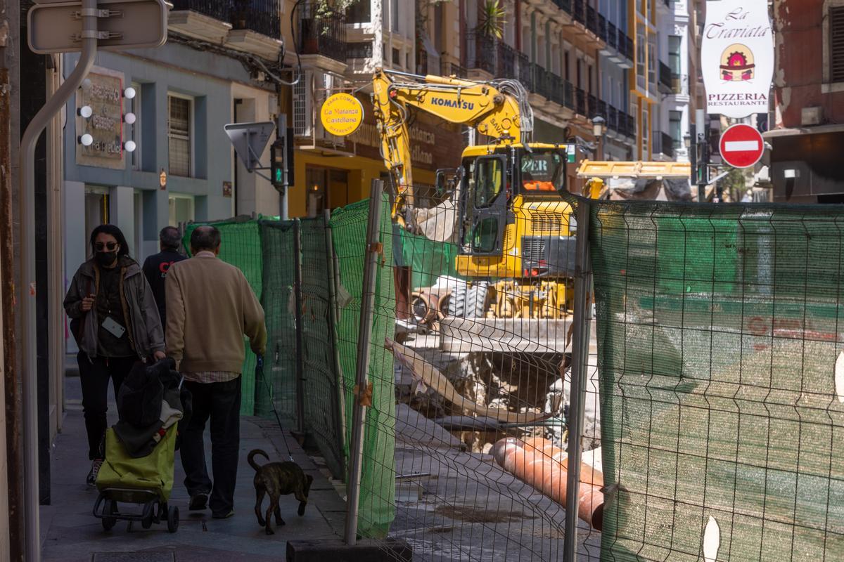 Obras en el centro comercial de la ciudad de Alicante