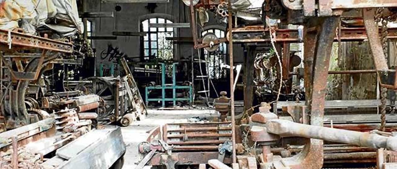Interior de la Fàbrica Nova, que es la última fábrica textil que permanece en pie en Sóller.