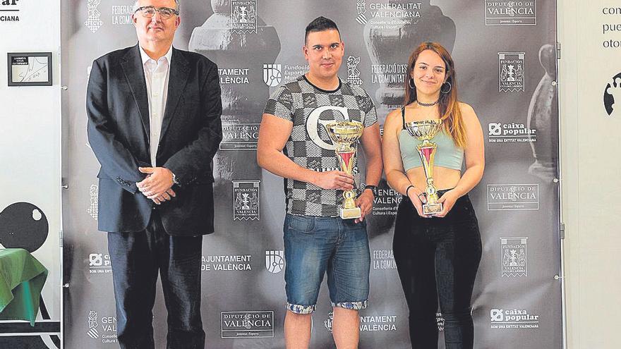 Marta García  y José Díaz, vencedores del V Torneo de Ajedrez por la Igualdad