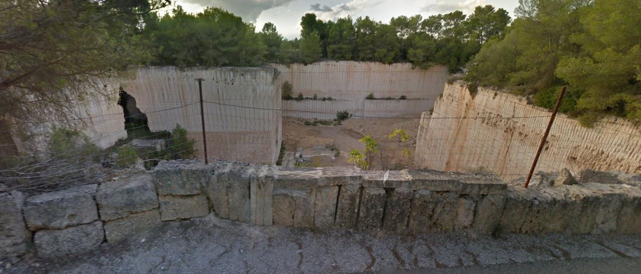 Las antiguas canteras de 'marès' de Vernissa también podrían pasar a engrosar el patrimonio municipal.