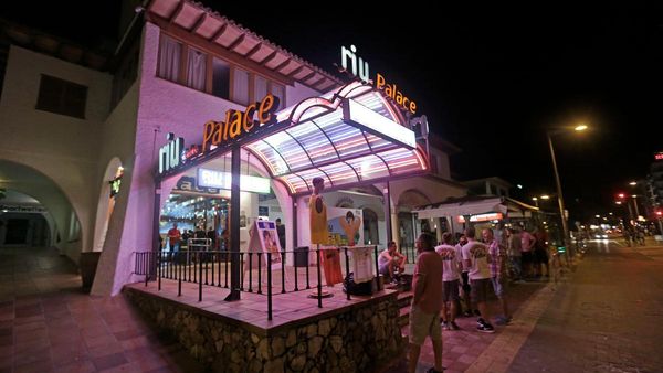 Riu Ampliara Oficinas Con La Compra De La Discoteca Riu Palace A Cursach Diario De Mallorca