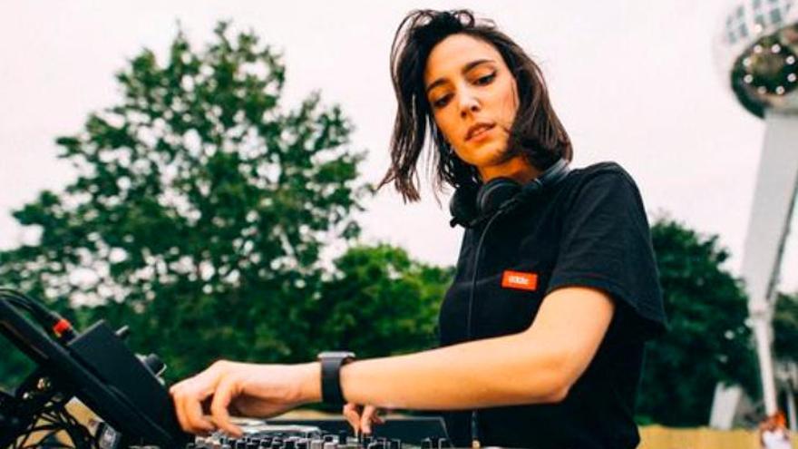 La DJ belga Amelie Lens, reclamo i internacional de la quinta entrega de Madzoo.