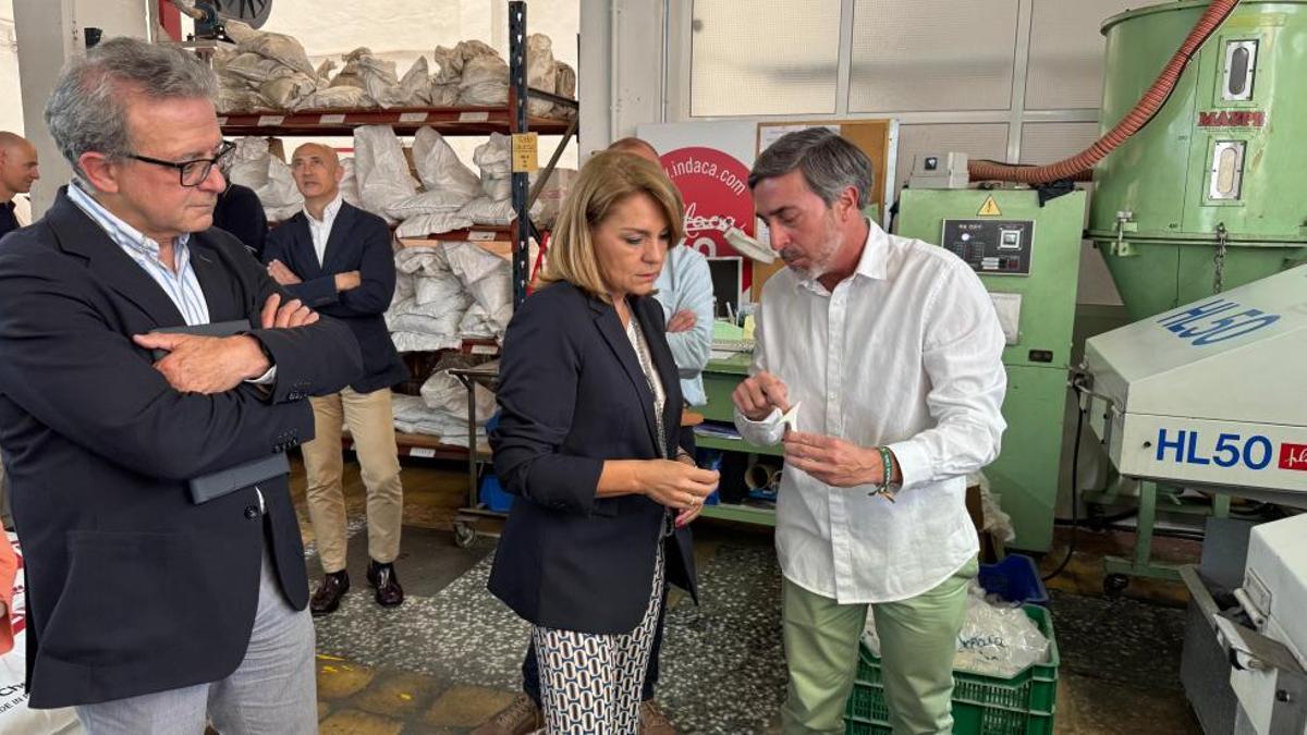 Visita a una empresa de calzado de la zona.