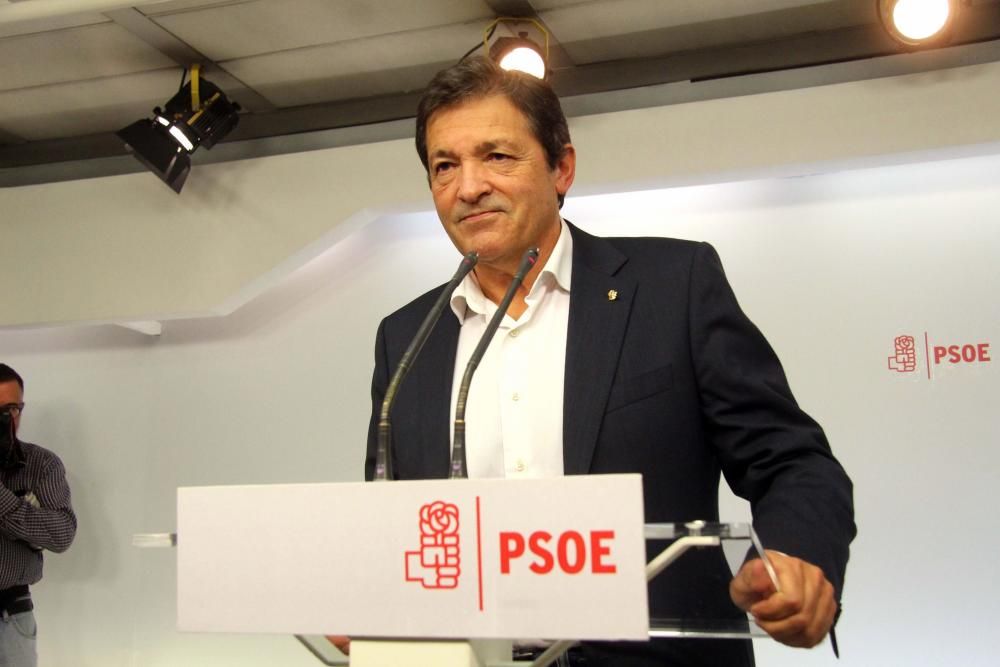 Primera reunión de la gestora del PSOE