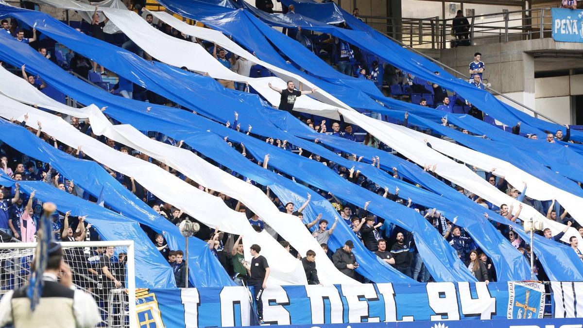 EN IMÁGENES: Partido y ambientazo del Real Oviedo-Racing de Santander disputado en el Tartiere