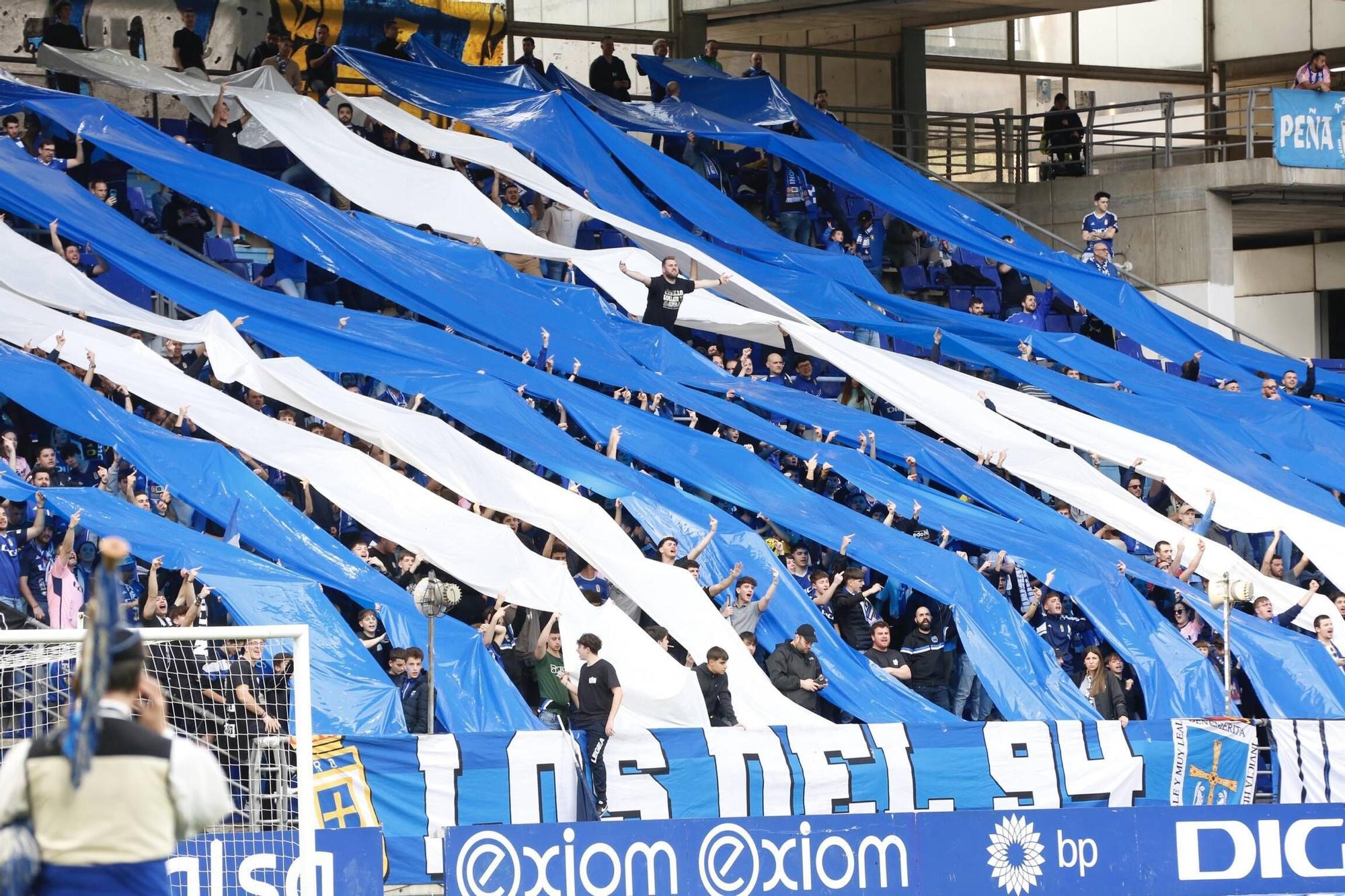 EN IMÁGENES: Partido y ambientazo del Real Oviedo-Racing de Santander disputado en el Tartiere