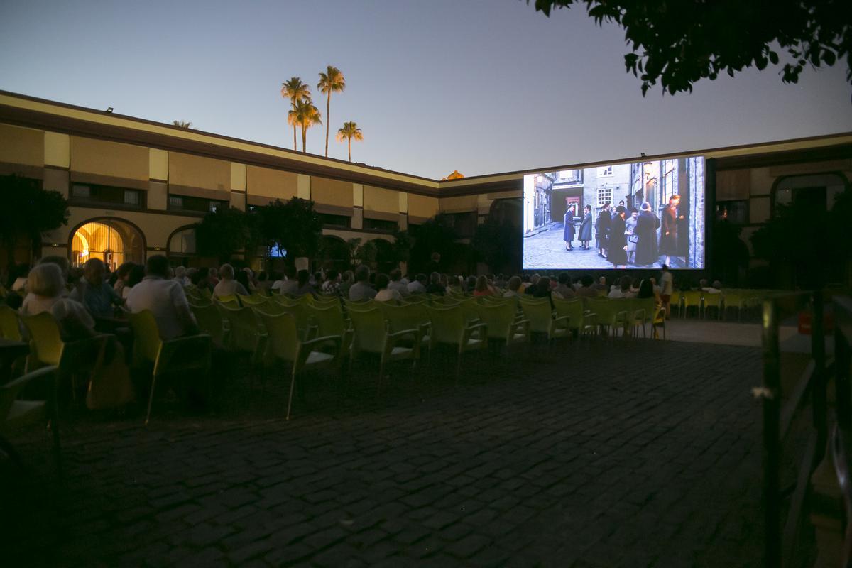 Noches de cine de verano en el Patio de la Diputación de Sevilla