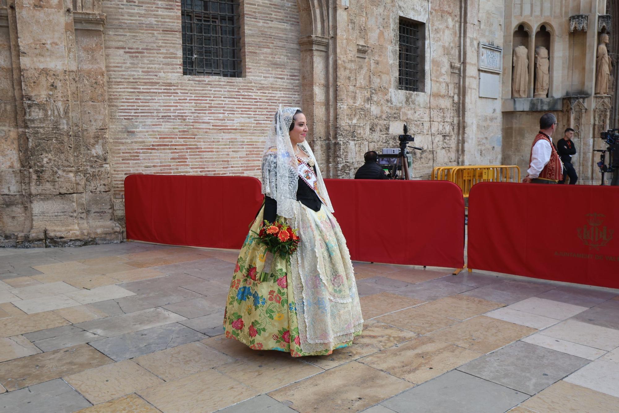 Ofrenda 2023 | Falleras Mayores e Infantiles de comisiones del 17 de Marzo (y II)